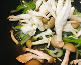 長ネギの青いところとシメジの和風パスタ作り方1写真