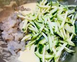 *私流・むきエビとズッキーニのチヂミ*作り方3写真