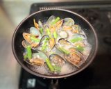 大あさりとアスパラガスの酒蒸し作り方5写真