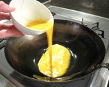 フキの葉 卵焼き 海苔 3層包みおにぎり作り方1写真