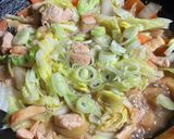 白菜と鶏肉の炒め物作り方7写真