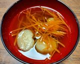 くせ無し　にんじんとお麩の吸い物作り方11写真