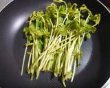 美味しい♫豆苗のきんぴら♫作り方1写真