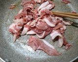 葉たまねぎと豚こま肉のゴマ油醤油炒め作り方1写真