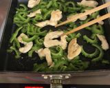 ゴーヤ大量消費♪ゴーヤと鶏こま肉の蒲焼だれ炒め作り方3写真