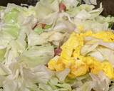 キャベツとソーセージのバター炒め作り方3写真