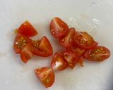 簡単❗️熱々✨市販のコロッケのトマトチーズ焼き🫕作り方2写真