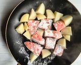 コクうま☆塩鮭とじゃがいもの味噌バター作り方2写真