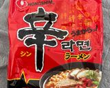 辛ラーメンめっちゃ美味しい食べ方♡作り方1写真