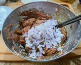 生地から餃子を作る-牛肉と海鮮の水餃子作り方7写真