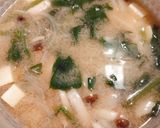 ほうれん草と玉ねぎのしめじ豆腐味噌汁作り方7写真