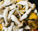 こくまろ中辛●新玉＆炒玉子のチキンカレー作り方1写真