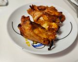 片栗粉も油もなし！焼くだけ旨辛チキン作り方3写真