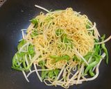 ピーマンともやしの塩焼きそば🫑作り方4写真