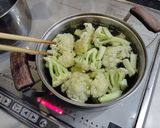 焼きカリフラワーとウインナー作り方2写真