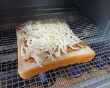 ハマる美味しさ♡山盛りチーズ納豆トースト作り方2写真
