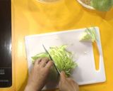 キャベツたっぷり餃子春巻き【食遺産】作り方4写真