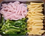 むね肉とじゃが芋のオイスターマヨ青椒肉絲作り方3写真