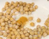 ひよこ豆の塩麹カレー炒め作り方2写真