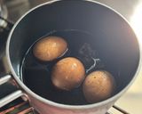 台湾風🇹🇼煮卵　殻ごと茶葉とタレ（茶葉蛋）作り方4写真