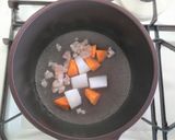 【離乳食中期】冬野菜と鶏ささみ入りおかゆ作り方1写真