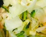 玉のせ●ゴーヤ＆キャベツの鶏肉焼きそば作り方3写真