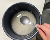 炊飯器にお任せ！チキンライス風ご飯作り方1写真