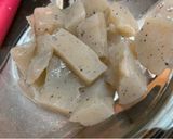 簡単★鶏肉とこんにゃくのコーラ煮物作り方1写真