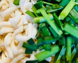 カリッもちっと、うどんとニラのチヂミ作り方1写真