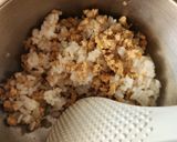 余ったタコミートで鶏そぼろおにぎり☆弁当作り方1写真