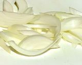 【おつまみ】新玉ねぎでピリ辛こんにゃく作り方1写真