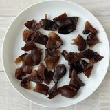 ねぎ油でコク旨！生きくらげの卵炒め作り方1写真