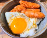 焼きチーズ目玉焼きウインナーのせご飯作り方12写真