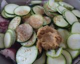 ＊ズッキーニと豚肉の梅味噌炒め＊作り方4写真