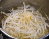 簡単！たっぷりもやしのお味噌汁作り方2写真