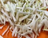 節約大根の皮ペペロンチーノ風味作り方1写真