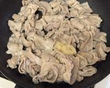 春菊と豚バラの至高の塩炒め作り方4写真