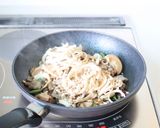 蕾で【バナナハートと豚のナンプラー炒め】作り方5写真