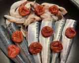 イカとイワシの梅煮作り方1写真