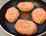 豚肉ハンバーグ、エノキ＆れんこん入り。作り方5写真
