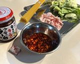食べるラー油でキャベツたっぷり豚肉パスタ作り方1写真