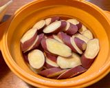 さつまいもと豚肉の甘辛炒め♪作り方1写真