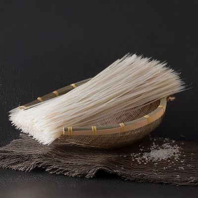 雲南過橋米線|キムチとひき肉のさっぱりピリ辛麺:工程1