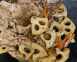 豚バラ、厚揚げ、れんこんの炒め物作り方7写真