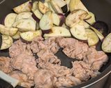 最低限の調味料のみ！ナスと卵の豚キムチ！作り方3写真