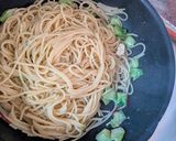 桜エビとブロッコリー茎の鮮やかパスタ♡作り方7写真