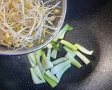 シャキシャキ♪豆もやしとチンゲン菜のナムル風炒め作り方2写真