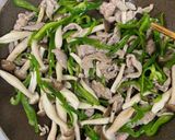 豚肉としめじの中華風炒め(青椒肉絲)作り方4写真