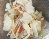 スパムとカット野菜の焼きうどん作り方2写真
