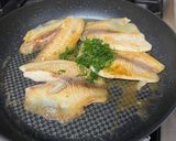 フライパンひとつ☆白身魚のバターソース☆作り方6写真